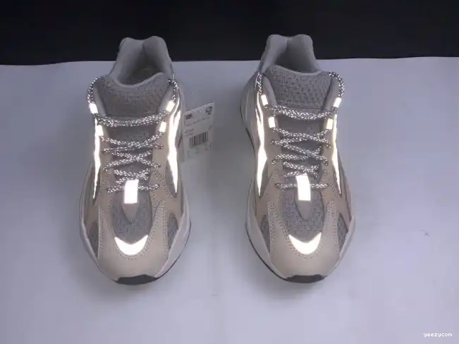 GY7924 V2 Boost Cream Adidas Cream 700 Yeezy 0501